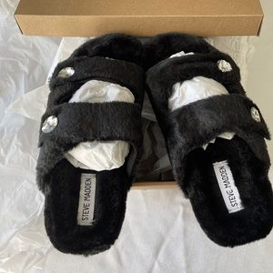Steve Madden Faux Fur Slippers Black Rhinestones Faceted crystal buttons.
